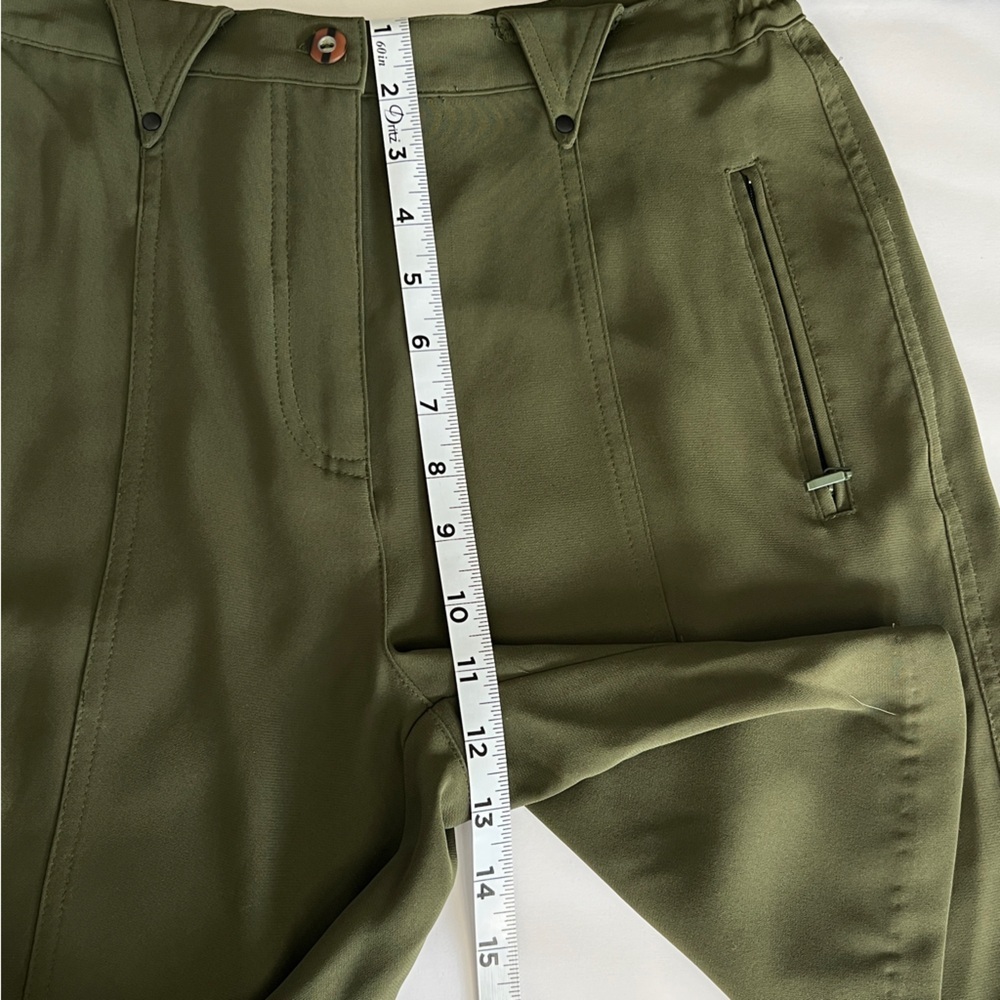JAMIE SADOCK Women’s size 4 Hunter Green Gold Shorts. Zip up. With pockets. - Picture 8 of 11
